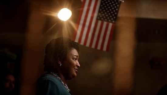 资料图：斯泰西•艾布拉姆斯（Stacey Abrams）。来源：视觉中国