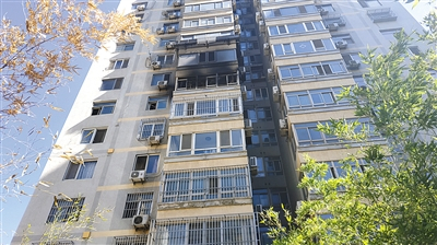 5月20日，94版刘备饰演者孙彦军家中因电动车充电引发火灾。