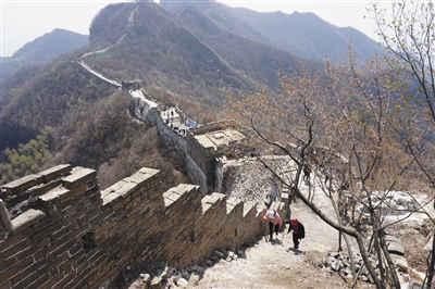 　　箭扣是万里长城著名的险段，二期修缮工程则是箭扣长城的最险段，预计今年第三季度完工。摄影/新京报记者 倪伟