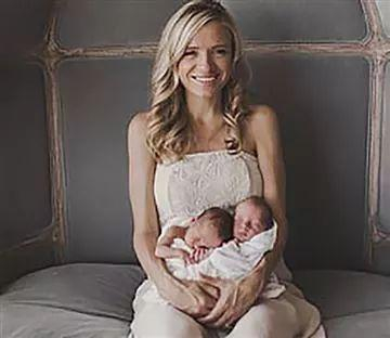 ▲一名30岁女性和她的两个双胞胎婴儿也在事故中死亡