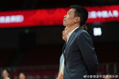 香港金牛淘汰四川 阿诺斯克22分 巴尔文17+7 李金效17分