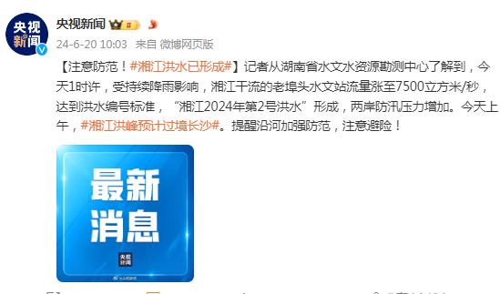 女人过了50岁，真的很适合穿“连衣裙”！不仅优雅还有腔调