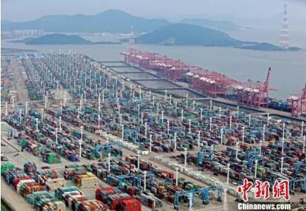 图为浙江宁波舟山港。 章勇涛 摄