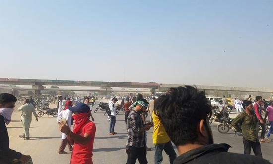 巴基斯坦街头抗议人群 &nbsp;图自巴基斯坦“the news”网站