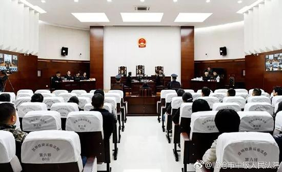 图为蒋兆岗受贿、滥用职权一案进行一审公开宣判