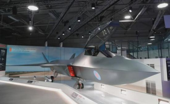 “风暴”战斗机全尺寸模型（美国雅虎新闻网站）