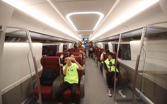 商务车厢采用“2+1”布置。摄影/新京报记者 王贵彬