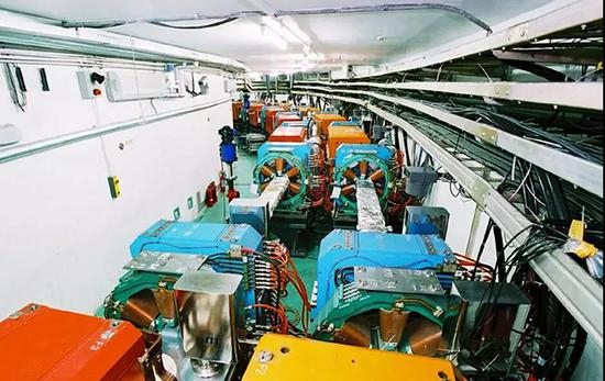 北京正负电子对撞机（图片来源：https：//baike.sogou.com/v224241.htm）