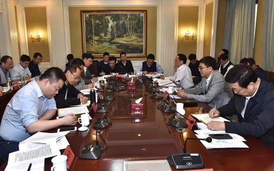 12月13日，雄安新区召开党工委委员（扩大）会议。刘向阳摄