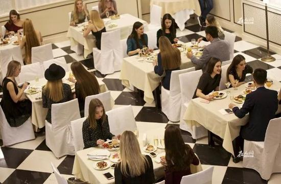 ▲活动现场。图片@在人间living