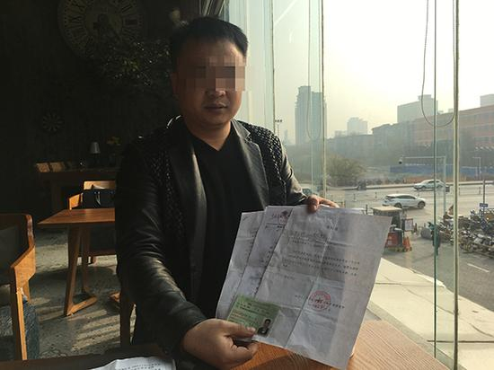 王永刚称警方不给他做尿检，警方则称是因其不配合。 澎湃新闻记者 段彦超 图