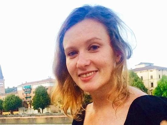 英国驻黎巴嫩女外交官丽贝卡·戴克斯（戴克斯家人提供照片）。（新华/路透）