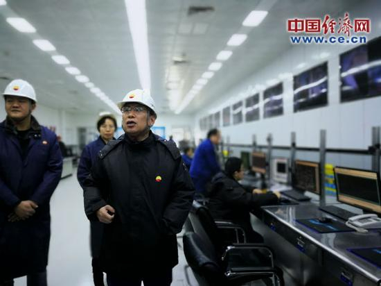 中国石油华北石化公司一联合运行部负责人介绍生产情况