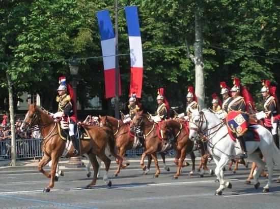 △法兰西共和国骑兵卫队