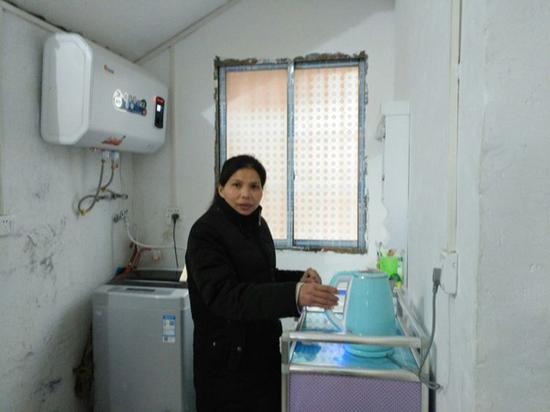 2018年1月24日拍摄的新居——伍继红家的家用电器