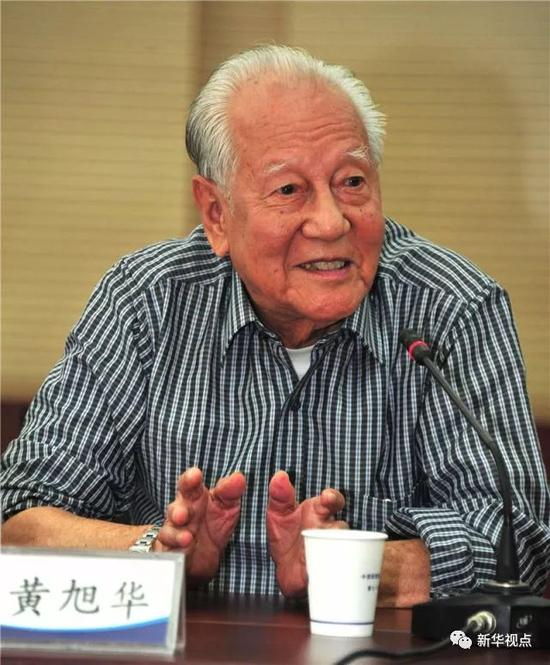 2014年5月28日，黄旭华向媒体介绍我国核潜艇发展状况。新华社记者 熊金超 摄