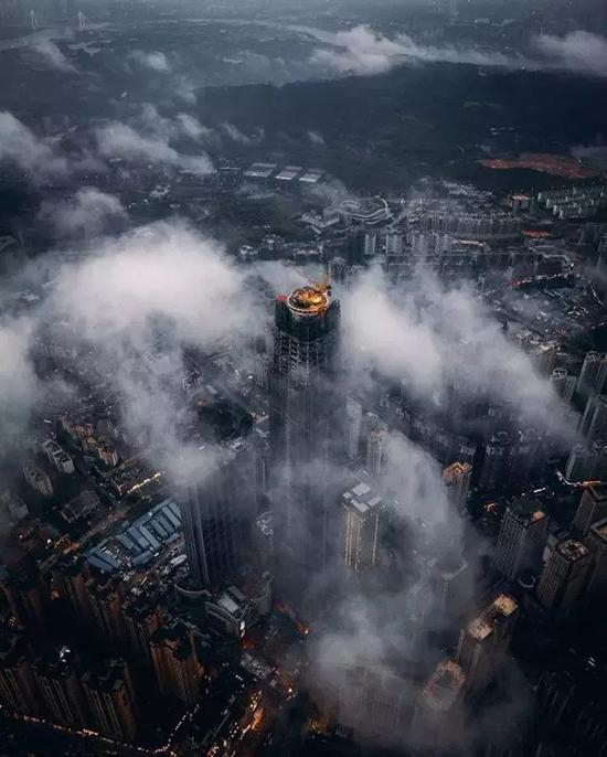 龙光世纪大厦。