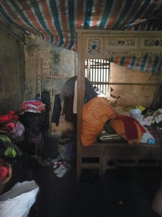 2017年5月24日拍摄老屋——伍继红卧室