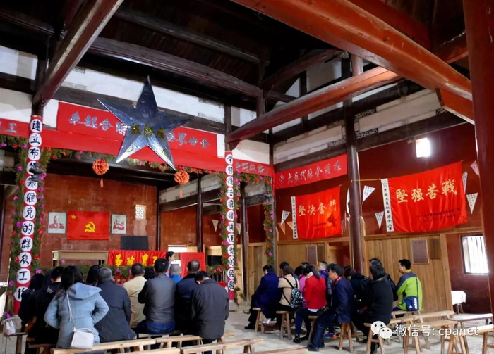 瑞金革命旧址作为“红色教育”基地，每天来此参观见学的人们络绎不绝。