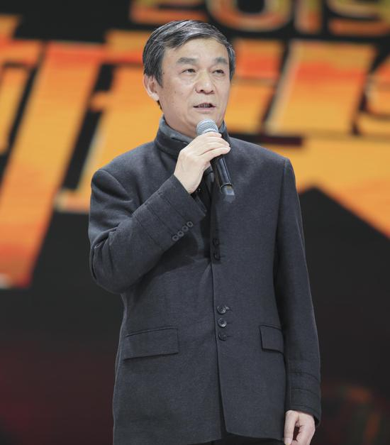 西安美院郭线卢院长发表讲话