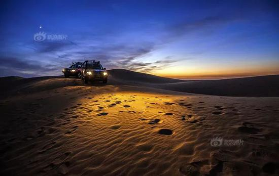 月度优秀奖”《穿越大漠》摄影：@南京夜雾&nbsp;