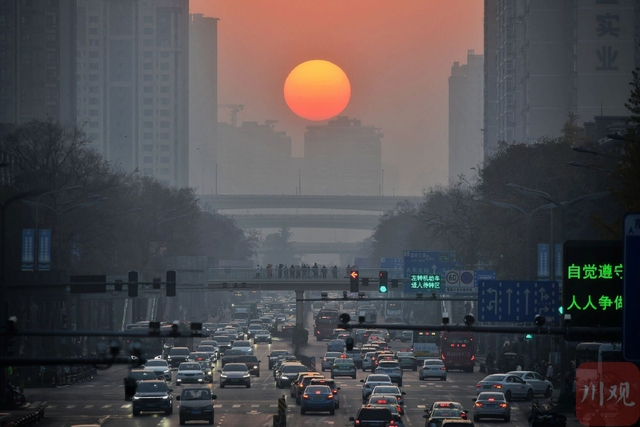 冬日成都又现“悬日”美景_新浪图片