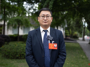 党代表风采录｜易川：从一个“爱心扶手”开始，探索“农转居”自治模式