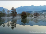 [转载]湖北罗田——晨雾中观河西畈水上景色