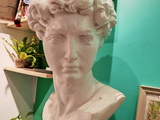 浦东画室：西方“大卫”头部雕像\手机摄影