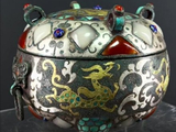 【文物宝藏】错金银嵌宝石青铜鼎式炉
