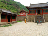 [转载]6241、七律——金河寺悬空庵塔群（新韵）