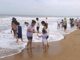 日照万平口海滨公园海边听海观涛（4）