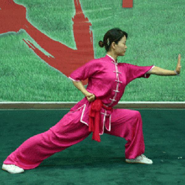 武术练习中冲拳、推掌的练习方法_新浪新闻