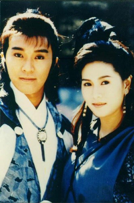 3/ 18罗慧娟的第一部电视剧是《书剑恩仇录》,她演活了一个刚柔相济的