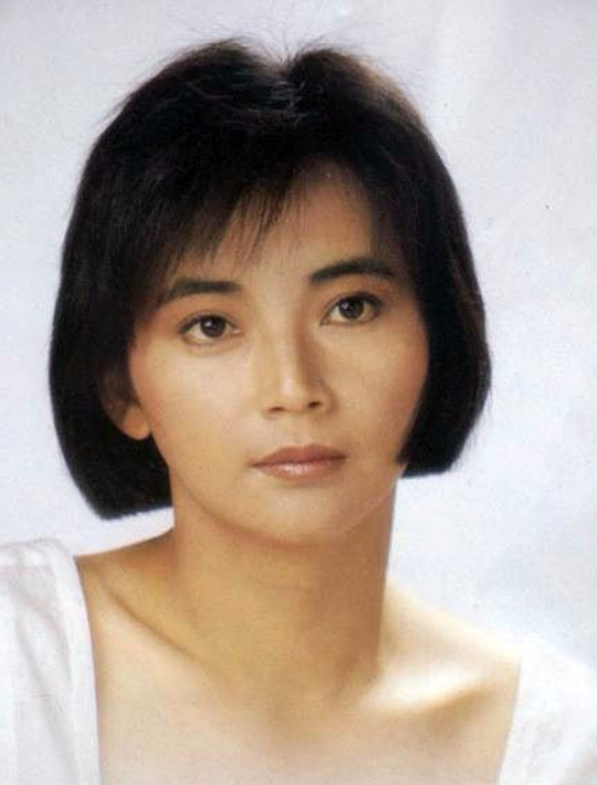 不过胡慧中和唐重生却在1995年因为聚少离多而协议离