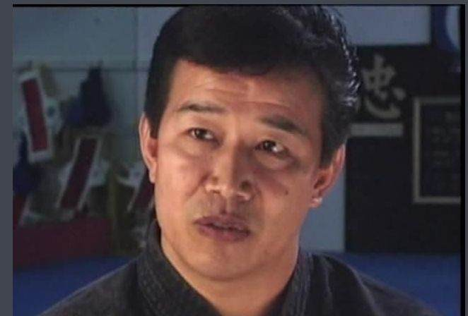 亚洲电影界10位腿王排行榜，李小龙排第一谁敢不服