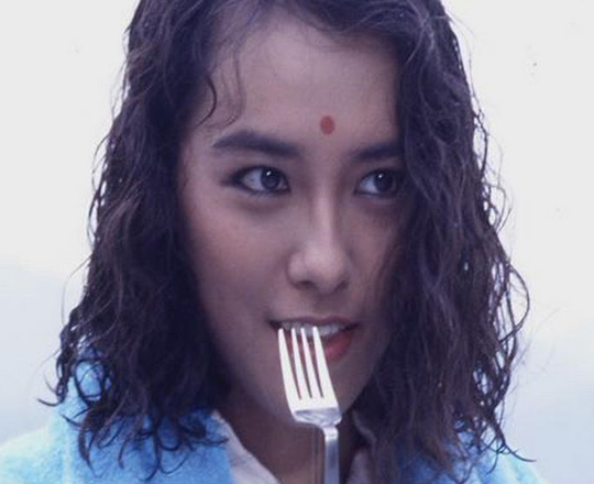 2/ 27随后她出演了《小生梦惊魂》《奇缘》《一哥》《喋血奇兵》《龙