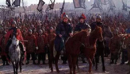 为何马刀可以取代长矛，成为骑兵武器之王？|_新浪新闻