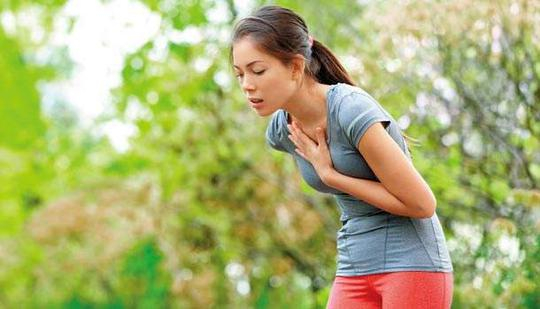 但跑步造成的呼吸短促和由于潜在心脏病,心脏衰竭, 运动性哮喘或其他