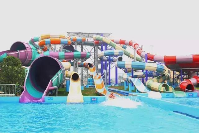 郑州湿身玩水竟有这么多选择温泉、水上乐园、游泳馆