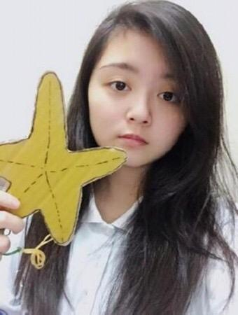 小姑娘如今也成年变成大姑娘啦