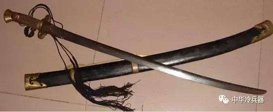 造型夸张的波斯弯刀为何能引领世界各国骑兵军刀设计