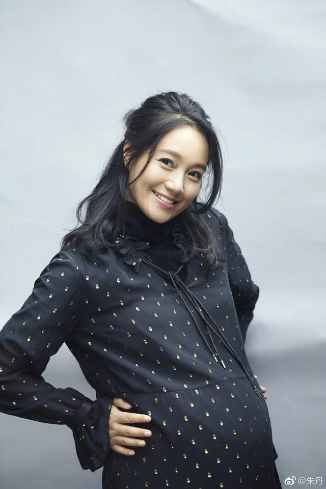 朱丹曾是沙溢心中女神，比谢娜还牛的主持人，如今二婚嫁穷小子！