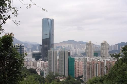 香港10大最高的摩天大楼,香港第一高楼近500米,落成创多项纪录_新浪新闻