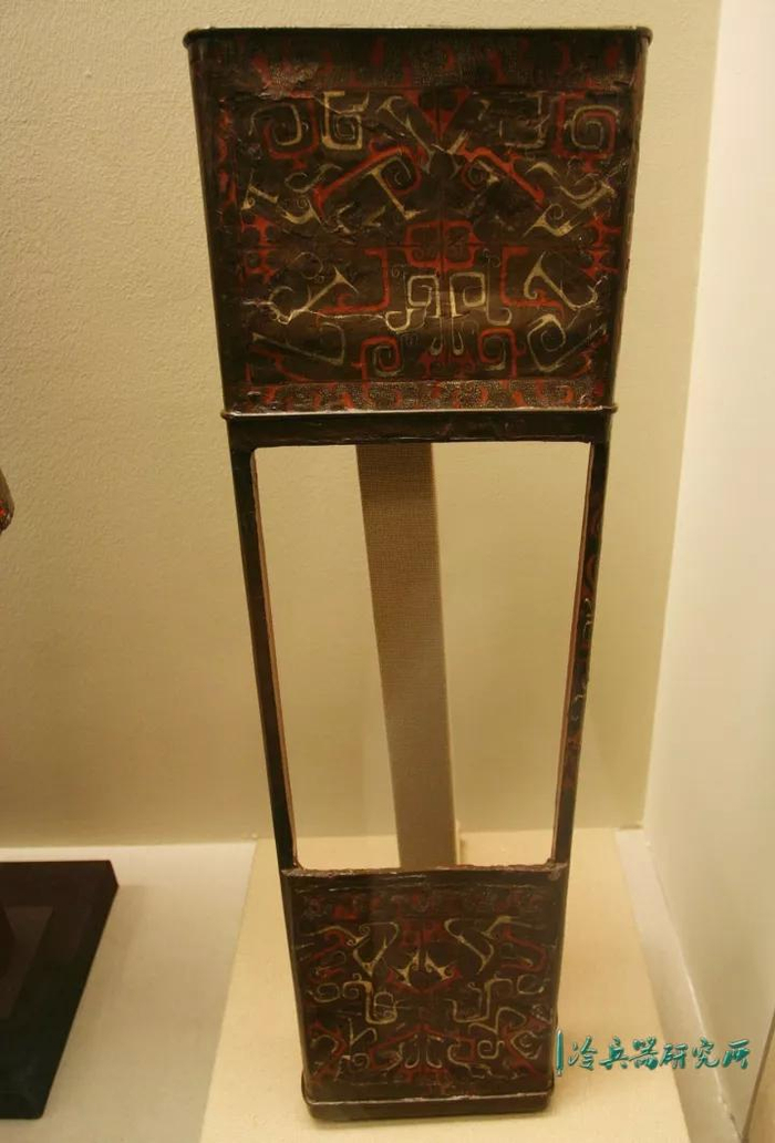 弓箭手上战场要带的东西这么多?中国古代弓箭辅助装备大全