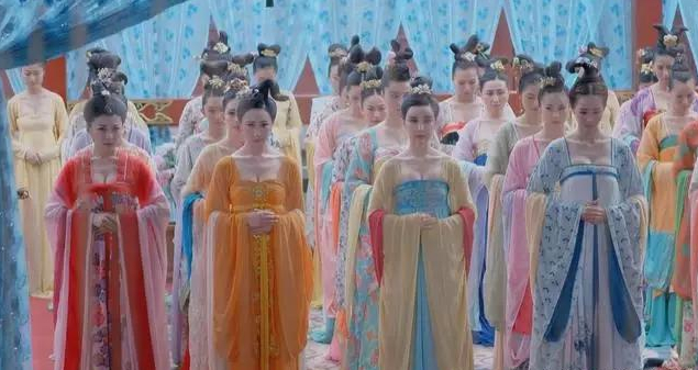 古代皇帝选妃过程，各个朝代的标准都不一样，明朝选妃很现代化