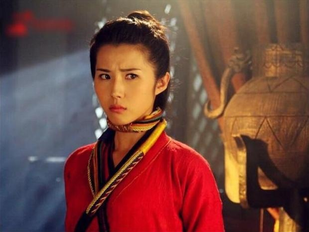 影视剧中被绳索束缚的美女,你最想救下谁呢?最心疼谁?|美女|绳索|救下|赵丽颖|袁姗姗_新浪新闻