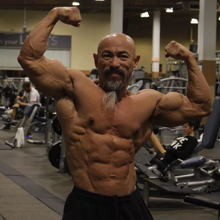 因为牛逼的身材往往意味着背后的苦逼心酸。