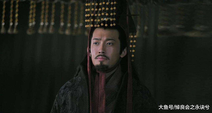 为何赤壁之战张昭力主投降, 曹操却写信给孙权要其“内除张昭”