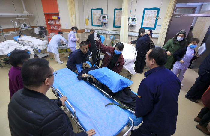 现实版急诊科医生 从死神手中抢回生命
